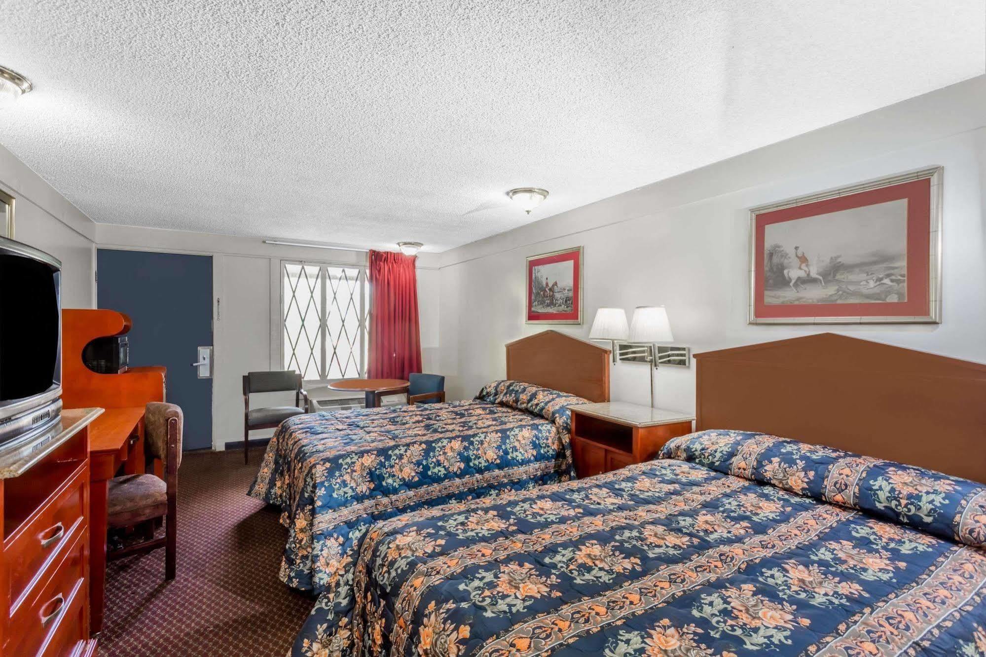 Knights Inn - Cayce Екстер'єр фото